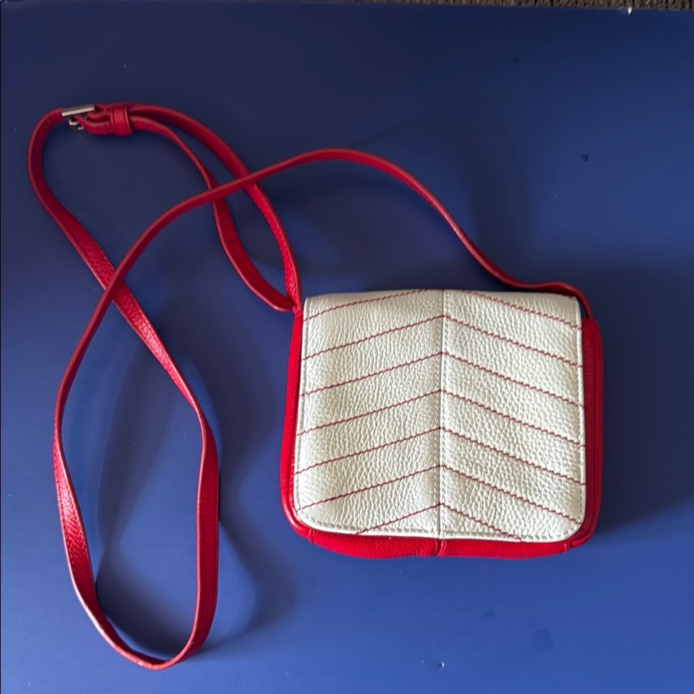 Bodhi Pebbled Leather Red and White Crossbody Bag EUC